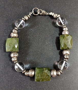 Silver Armband med Idokras och Bergkristall