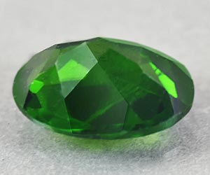 Impresionante gema suelta de diópsido cromado natural de corte ovalado de 0,76 ct - 2