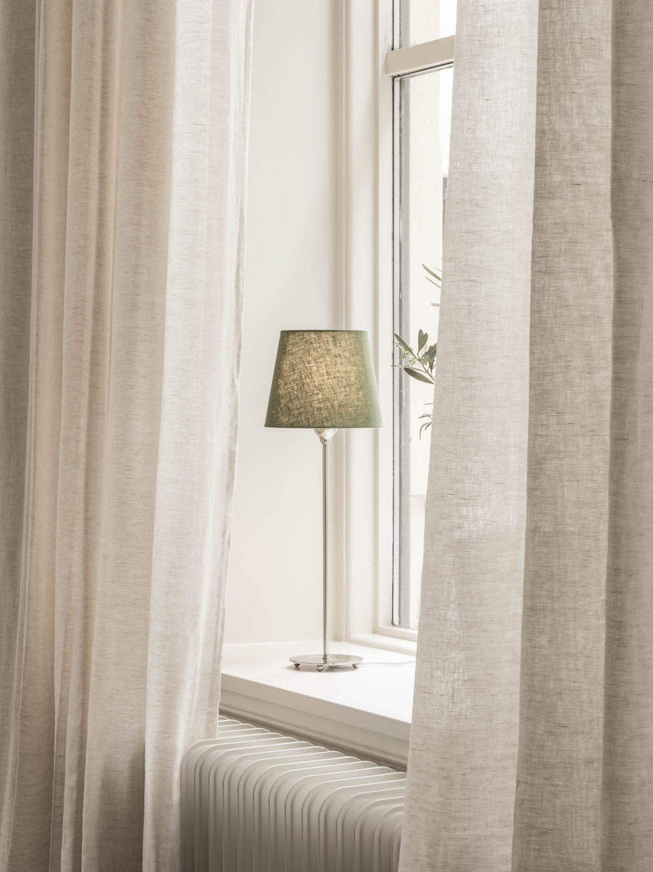 Lampfot Line 45 chrome, Watt & Veke - 3