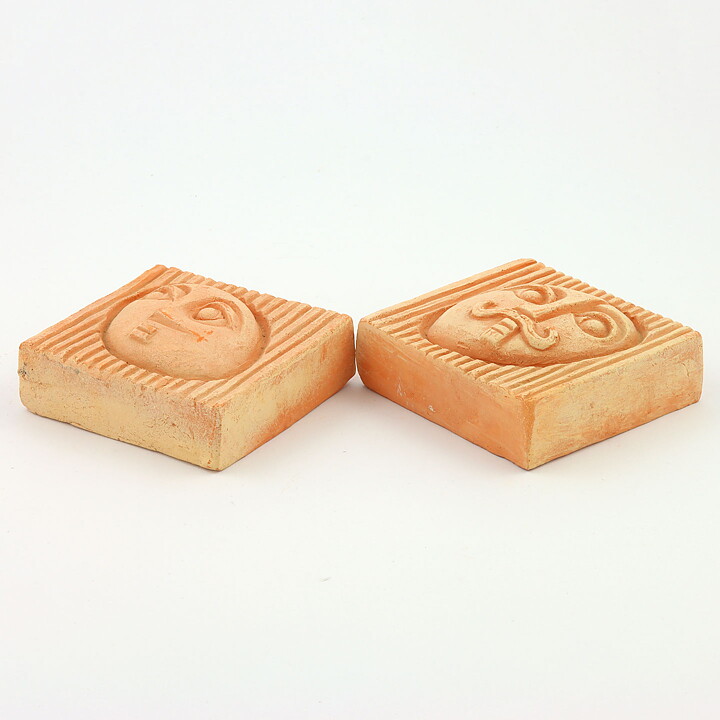 Lars Bergsten (1960s) Two Wall Plaques with Couple Head Relief 9 cm (4)