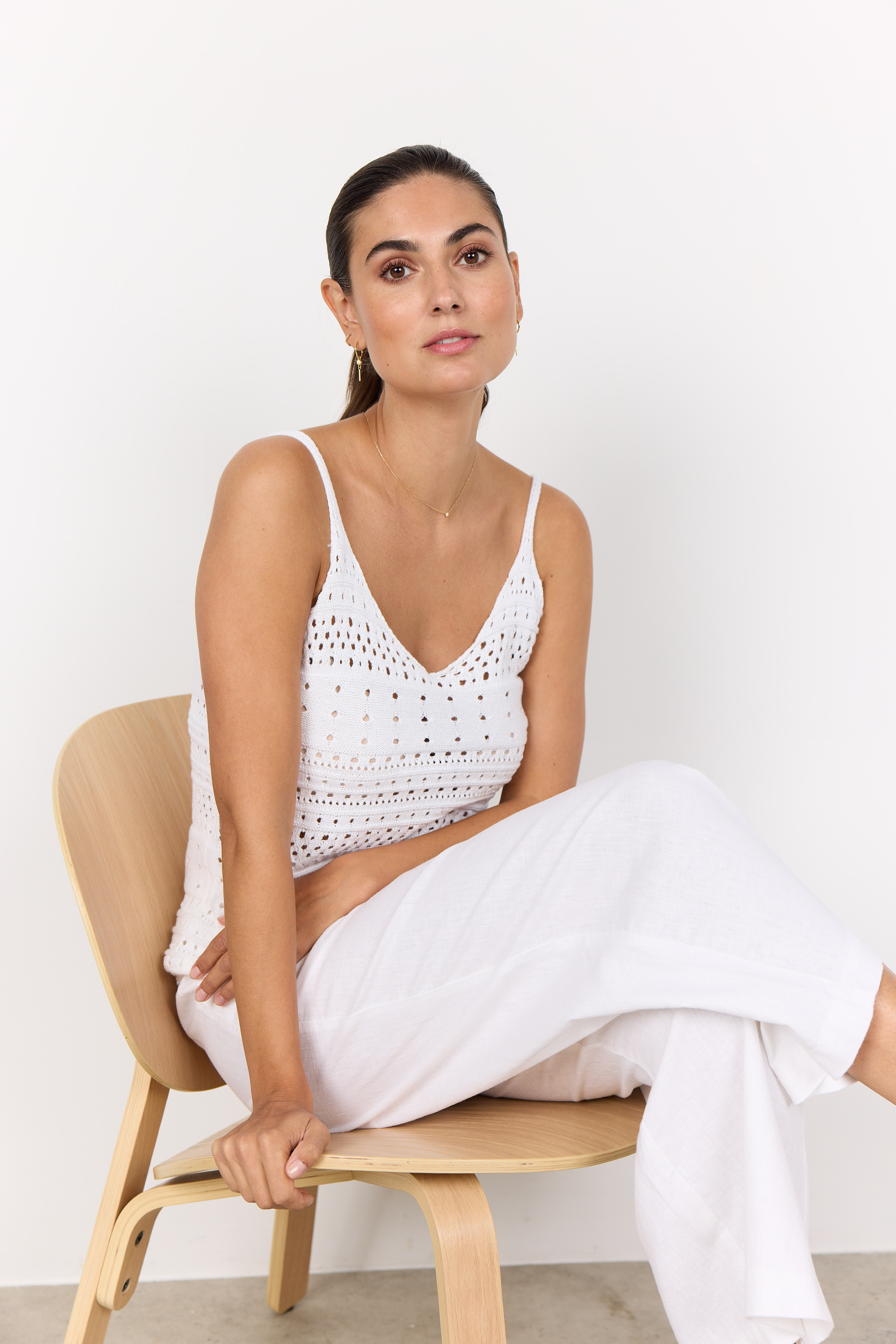 SC-PERRY 4 Top  Vitt stickat linne