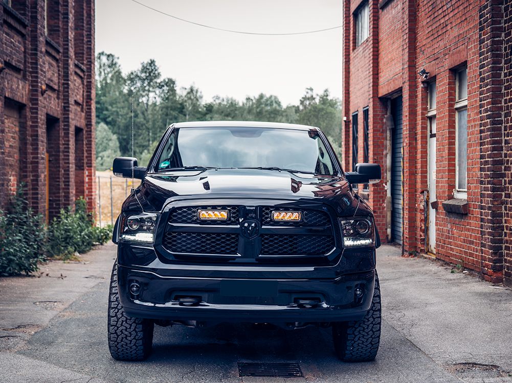 Dodge RAM 1500 2013-2018 Grille Kit - Triple-R 750 Elite - 6