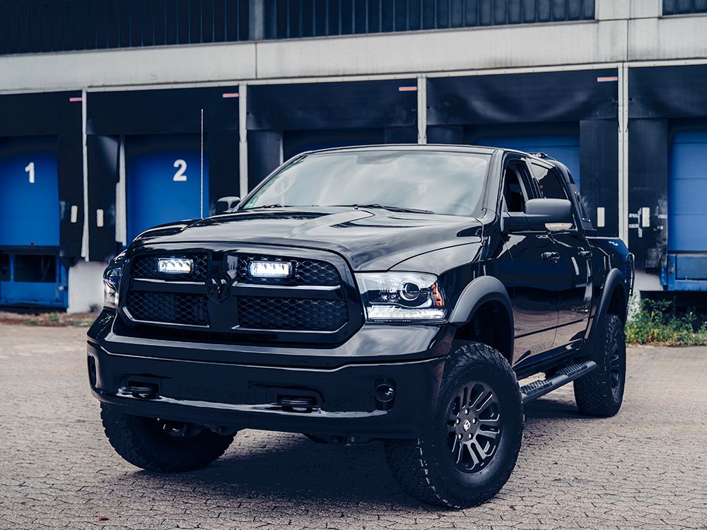 Dodge RAM 1500 2013-2018 Grille Kit - Triple-R 750 - 8