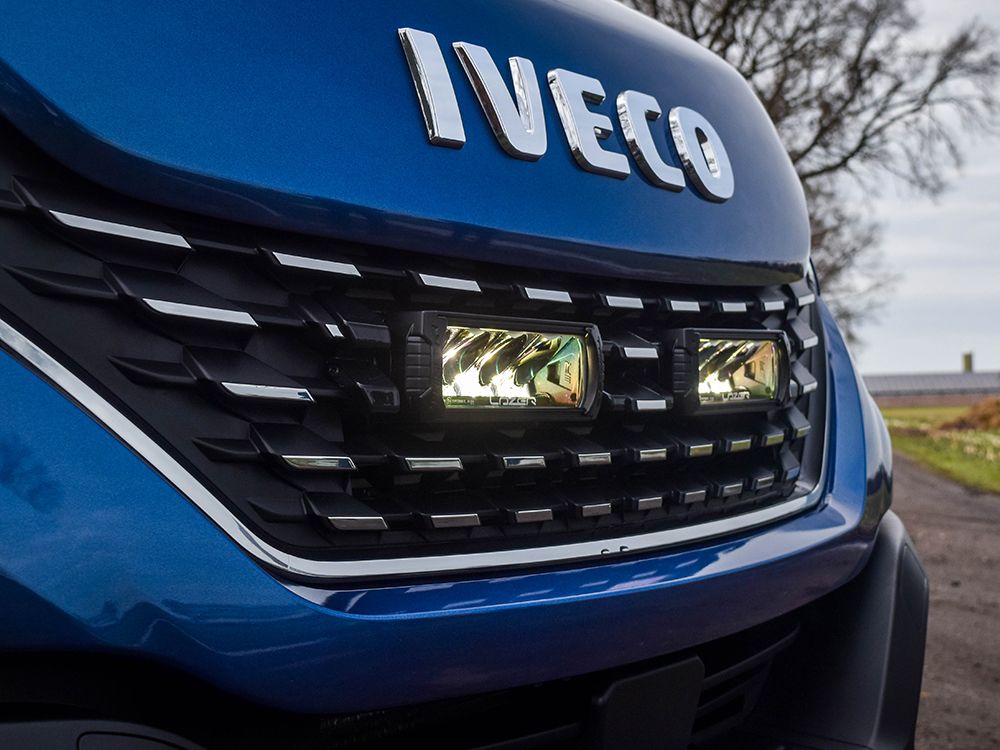 Iveco Daily 2019-2021 Grille Kit - Triple-R 750 Elite - 4