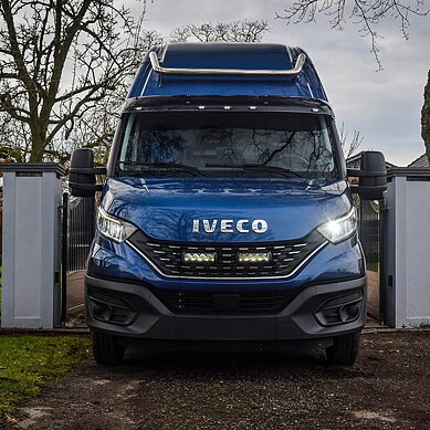 Iveco Daily 2019-2021 Grille Kit - Triple-R 750