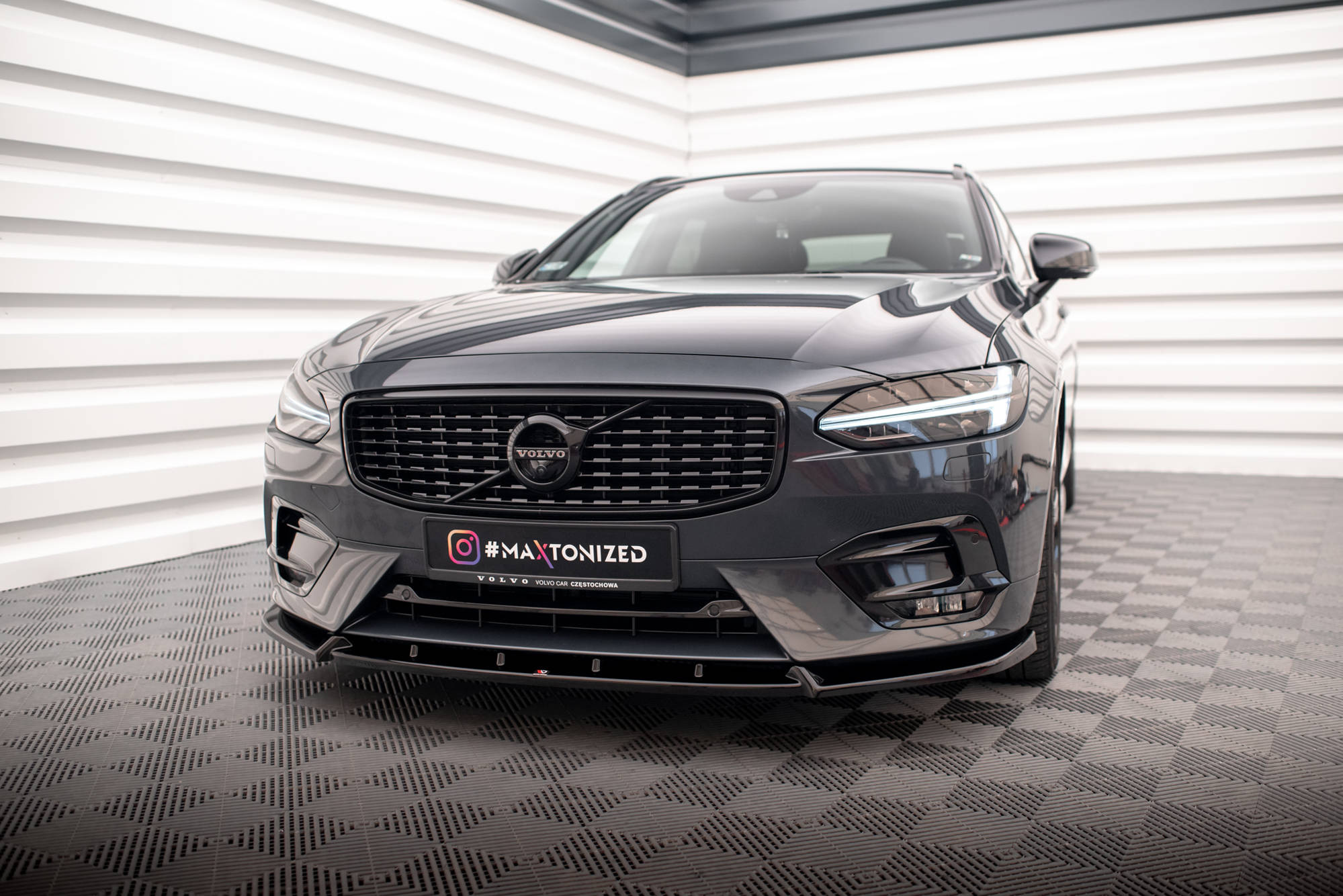 Maxton design - Front Splitter Volvo V90 / S90 R-Design Mk2