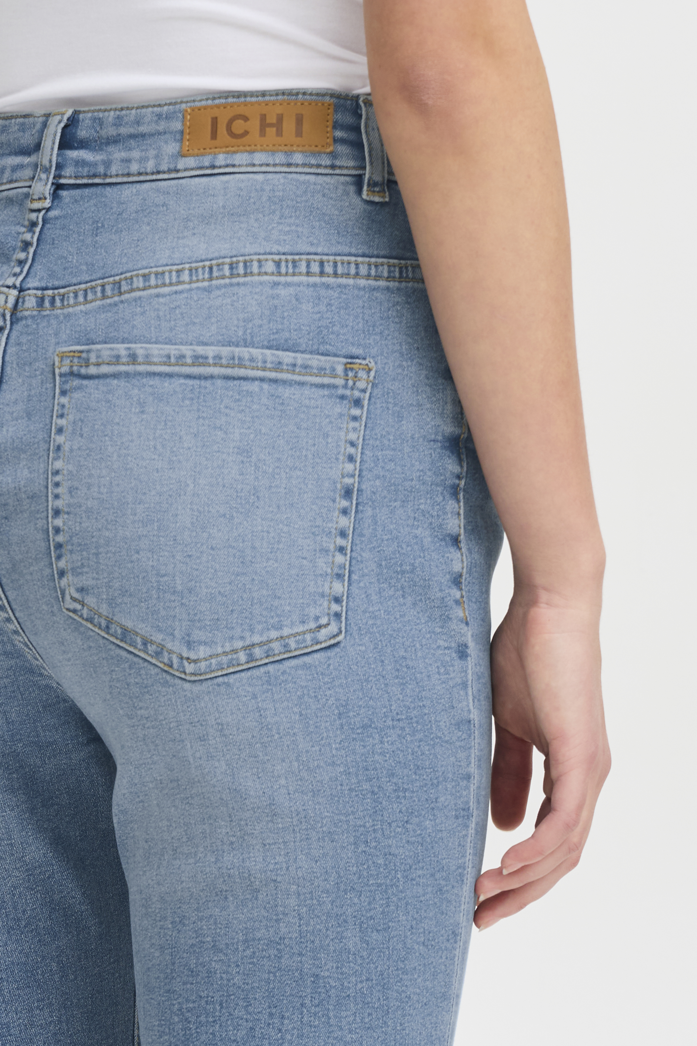 IHTWIGGY FLAIRED HIGH WAIST Jeans Light blue - 5
