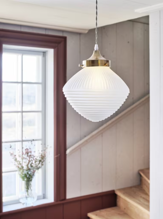 Taklampa Alfred med Tvinnad Sladd - Mässing/Frost - 24 cm