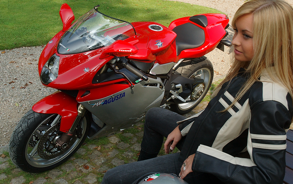 April 2025: Supermotors och klassiska MV Agusta! - 10