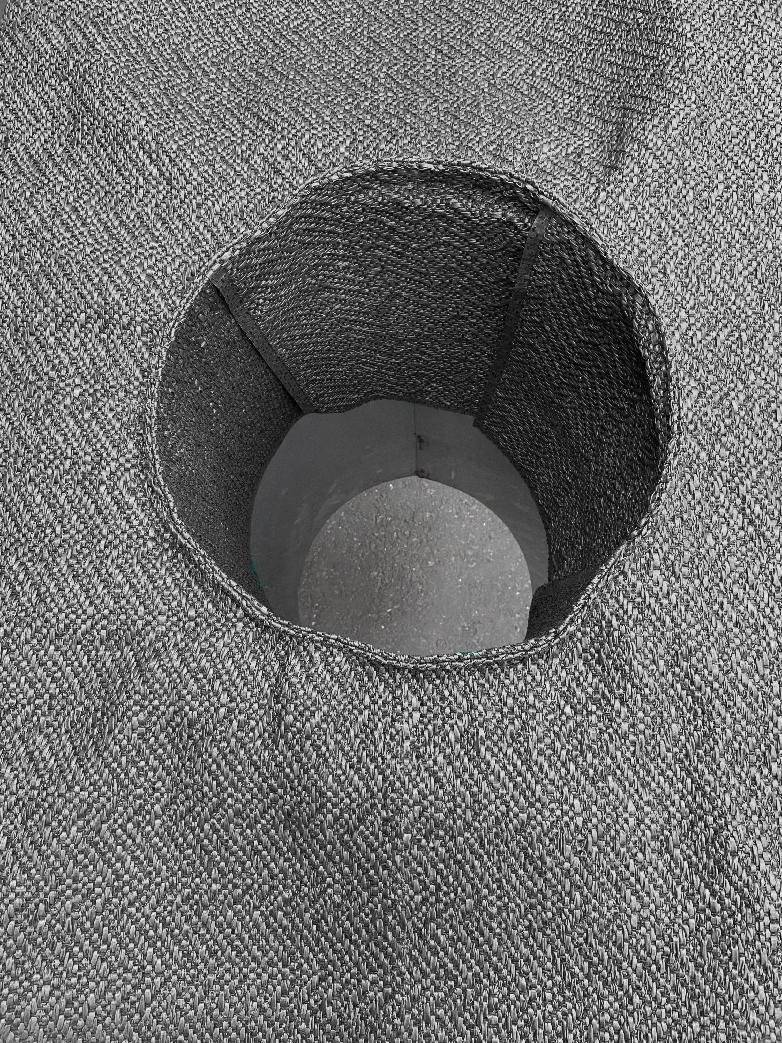 Urngravklädsel - 90x90 cm, runt hål diameter 30 cm, Grå