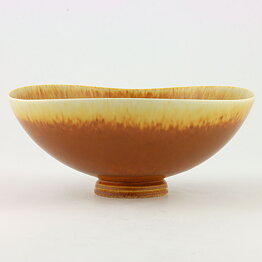 ベルント・フリーベリ  茶色のボウル  三角形  14cm  1958年