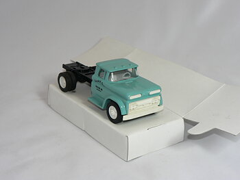 Chevrolet Cab 1960  1:43  Ertl