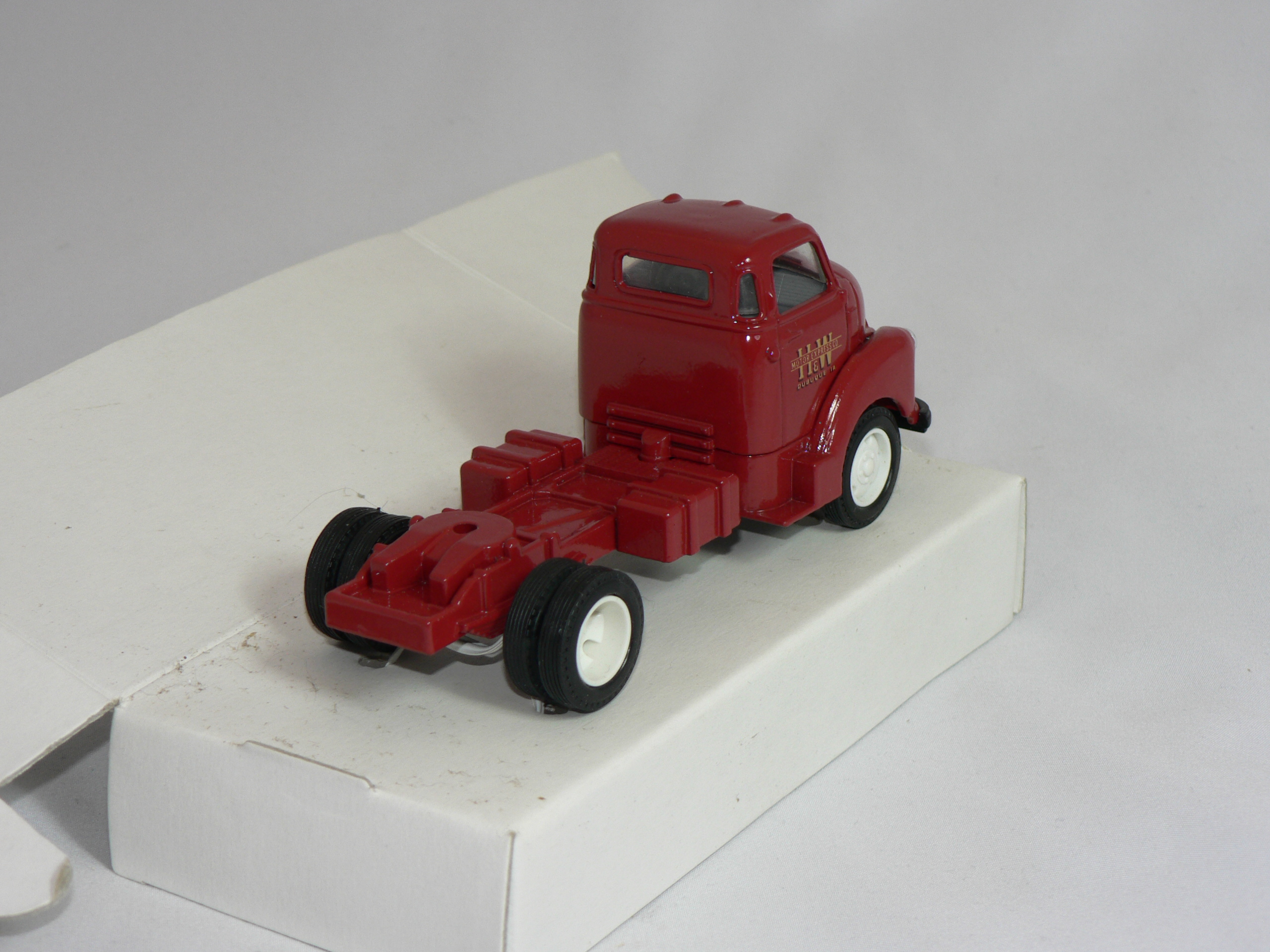 Chevrolet  Semi  Cab 1950  1:43  Ertl - 2
