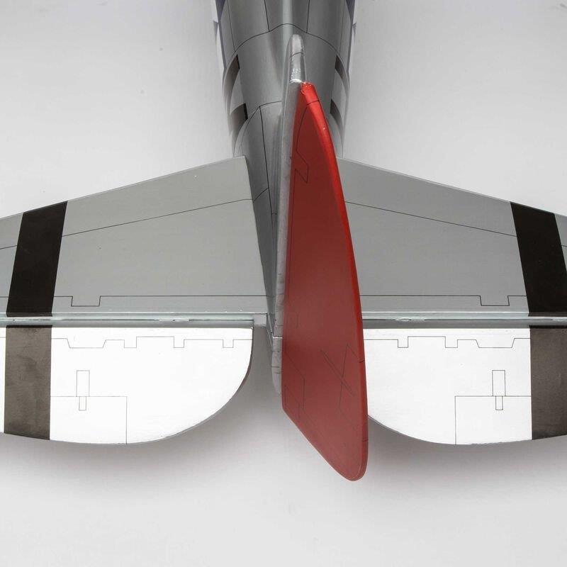 Hangar 9 P-47D Thunderbolt 20cc ARF, 67tum - 26