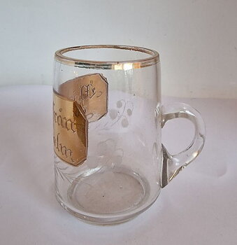 Stockholm minnesmugg i glas omkring år 1900