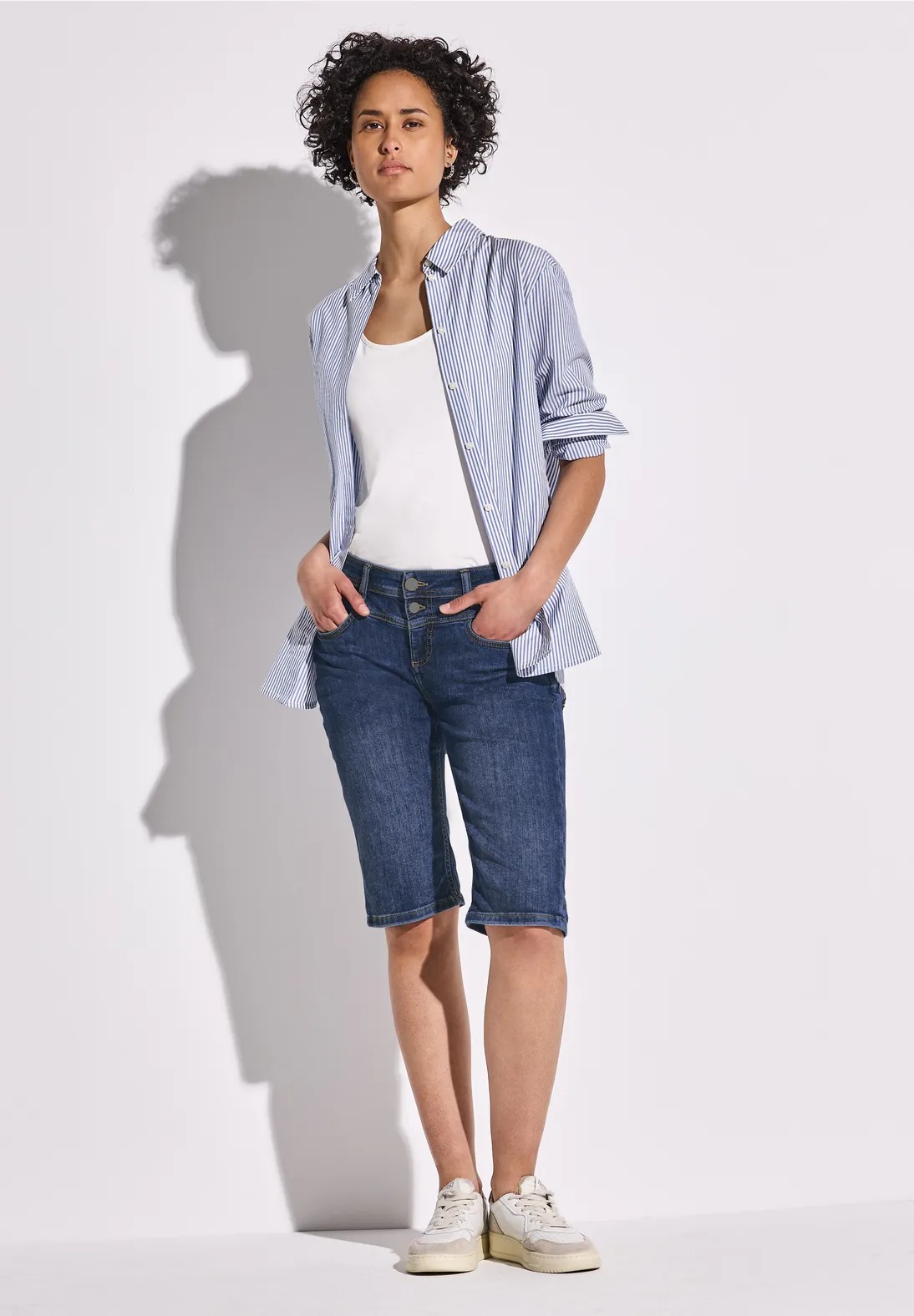 Jana Bermuda Shorts - Mid Blue - Street One - 3