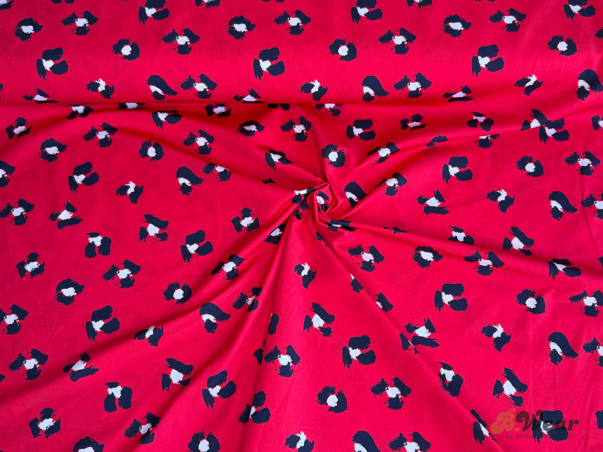 Red swimwear fabric with pattern - 2