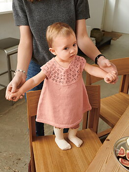 Sandnes Indy Dress Baby 2505_04 (27 m st 3)