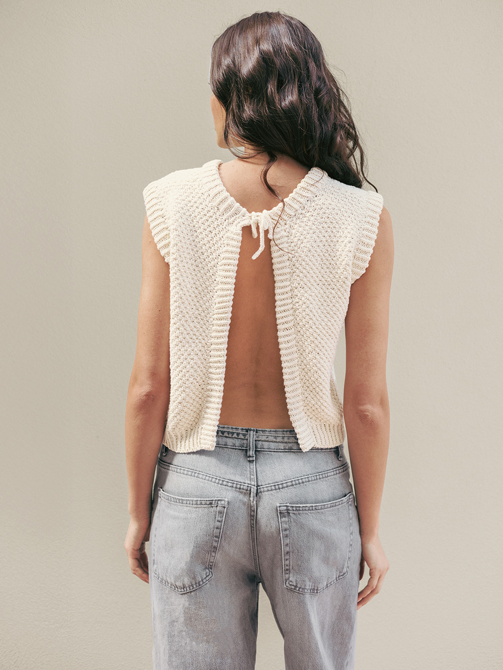 Sandnes Rose Top 2504_01 (18 m mosstickning st 4,5) - 2