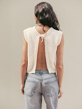 Sandnes Rose Top 2504_01 (18 m mosstickning st 4,5)