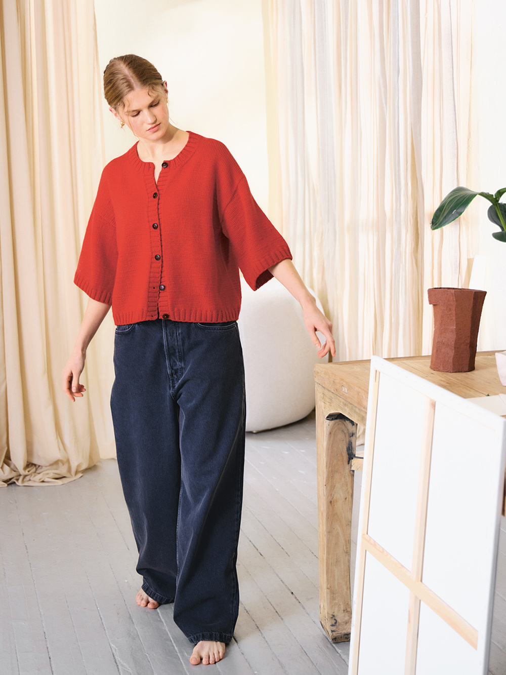 Sandnes Lia Cardigan 2502_02 (23 m st 3,5)