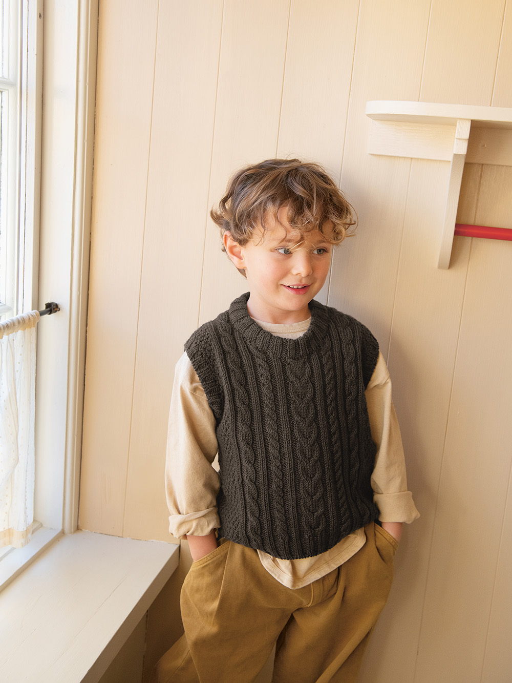 Sandnes Caspian Slipover Junior 2501_03 (20 m mosstickning st 4)