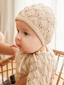 Sandnes Lilja Cardigan, Diaper pants, tights & Bonnet Baby 2413_02 (30 m mönster st 3)