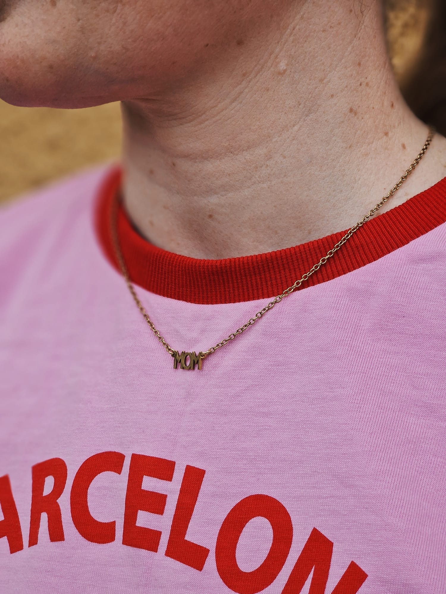 Necklace "Mom" gold color - 3