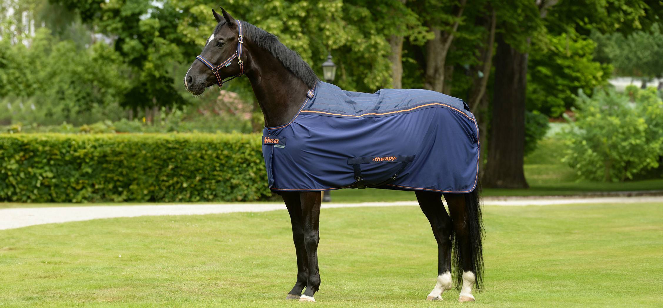 Bucas Therapy Cooler Hästtäcke - Navy/Orange (130)
