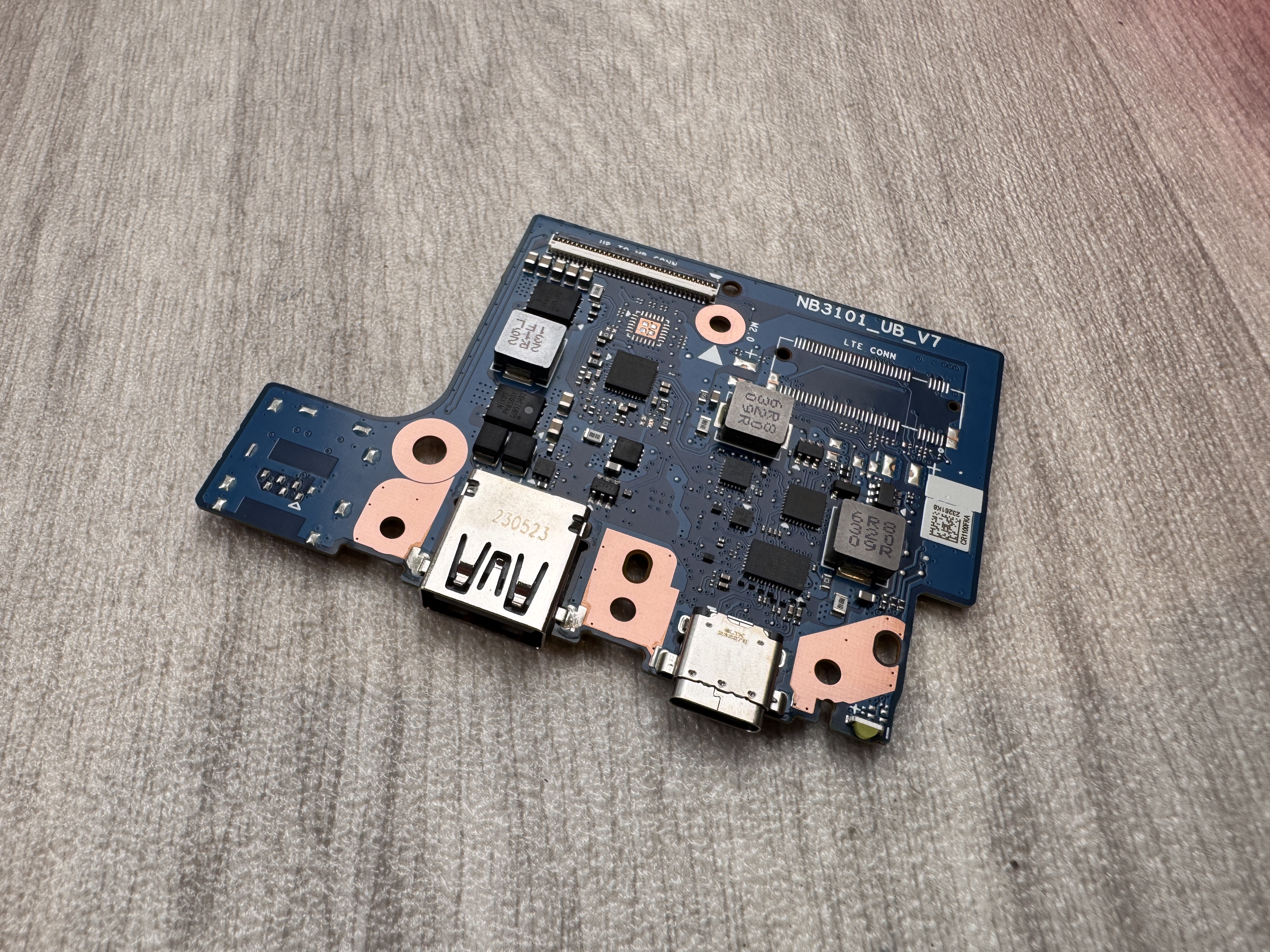 NY! Original Asus 90NX03E0-R10020 CR1100FKA IO BD (W/O LTE)/HUABEI/HQ3160CT85000 IO BOARD