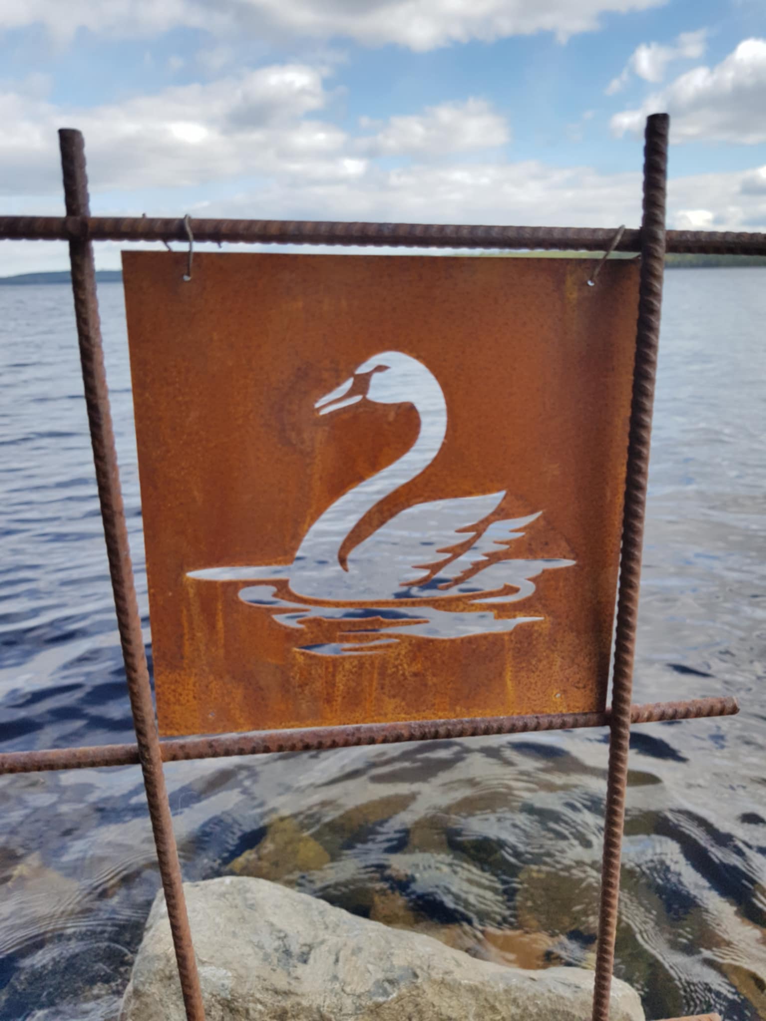 Trädgårdsskylt - Svan