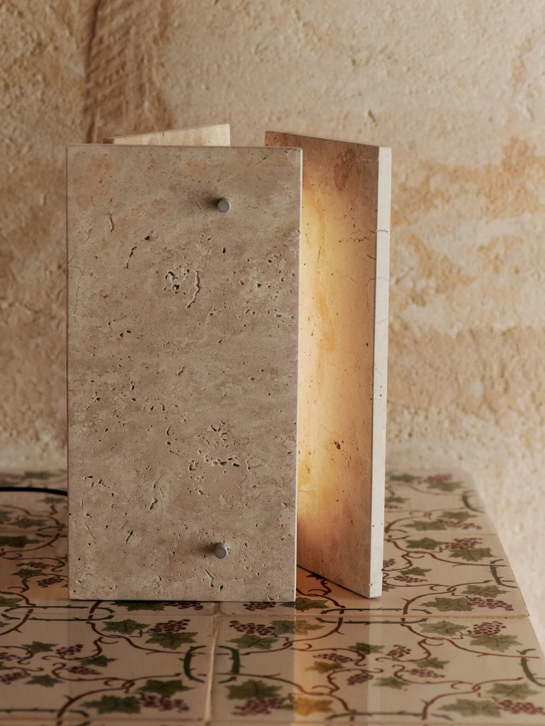 Oeste bordslampa travertin Ferm Living - 2