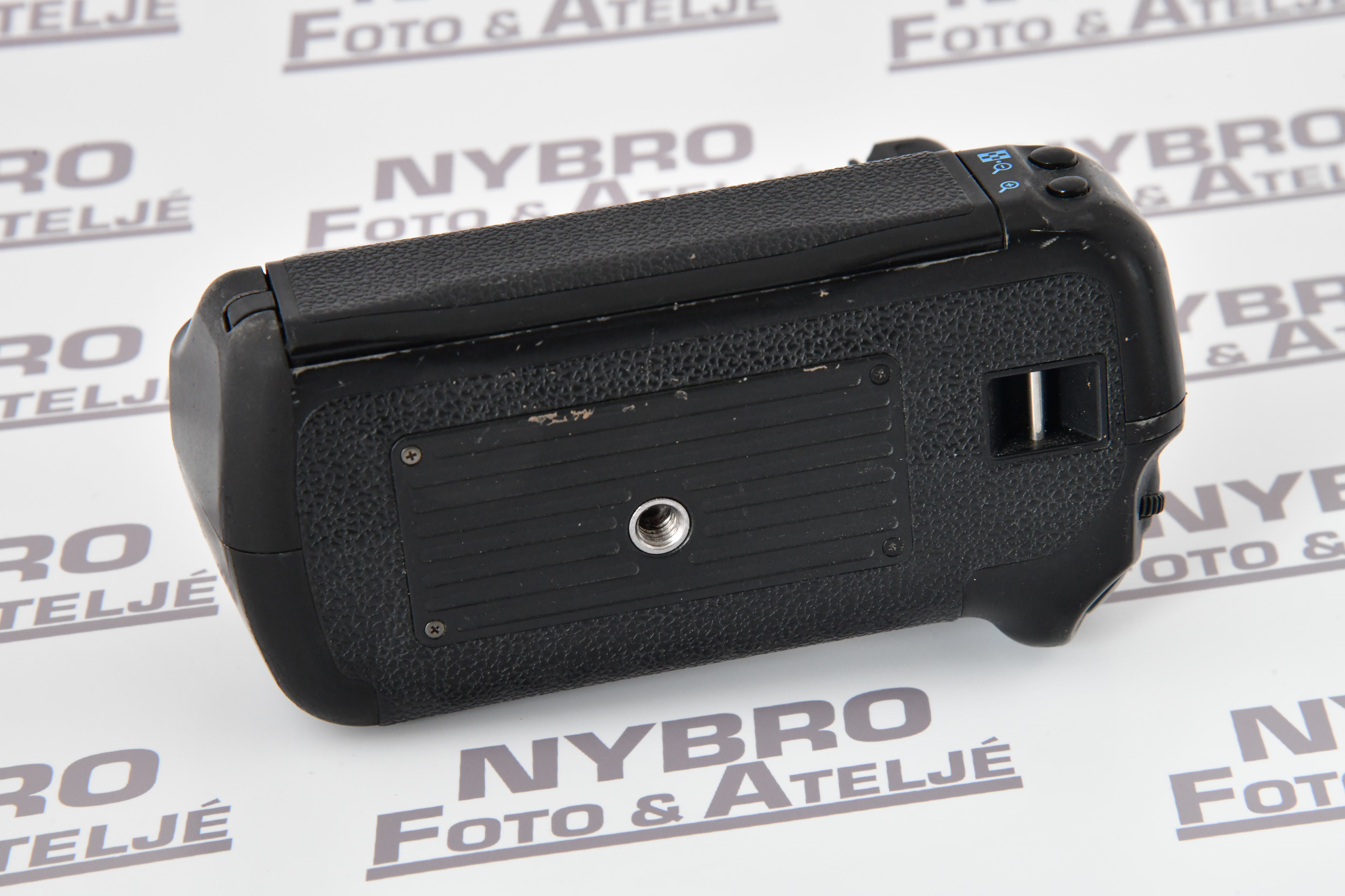 Canon BG-E4 - 2