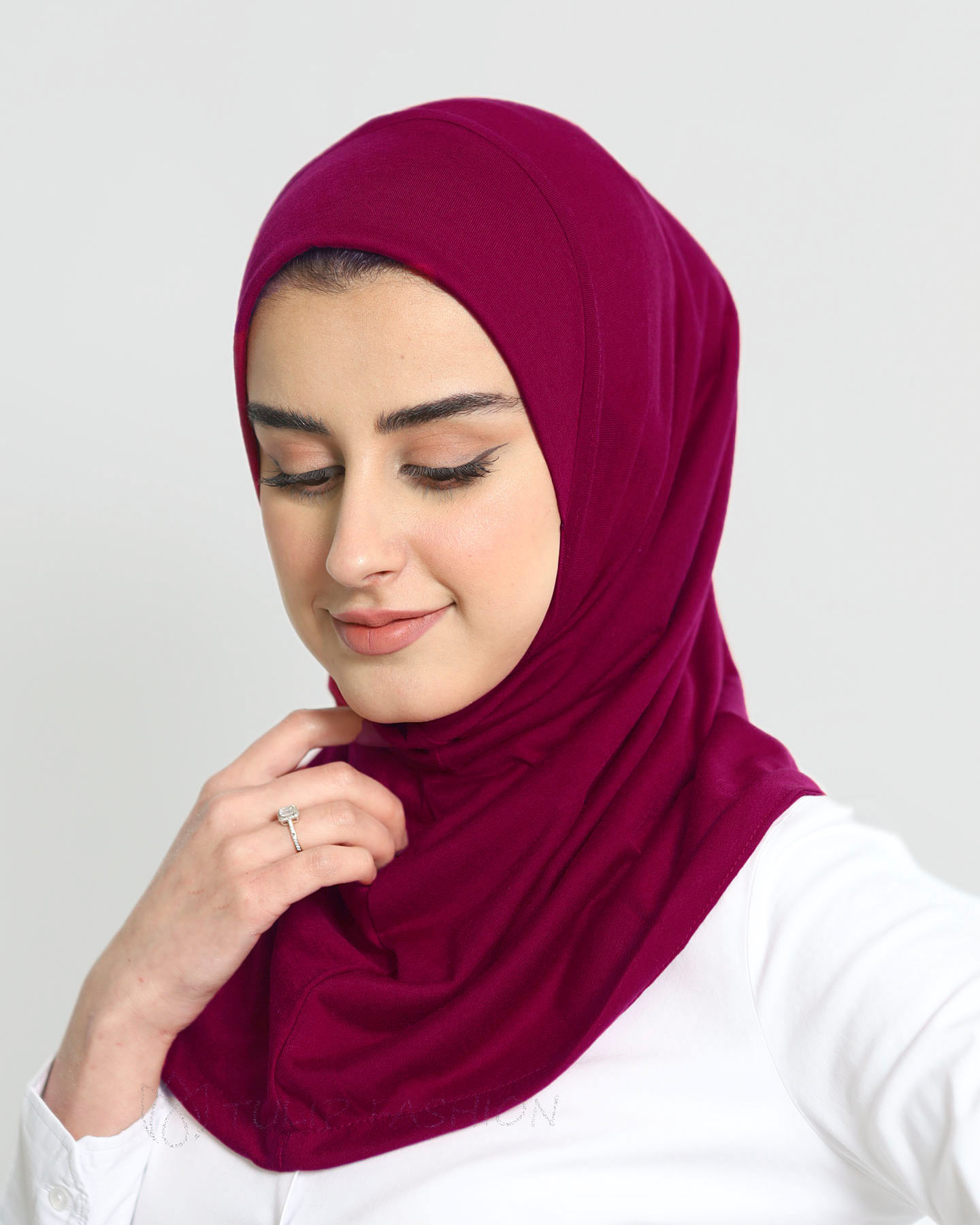 Hijab - Al Amira - One Piece - Cherry Red