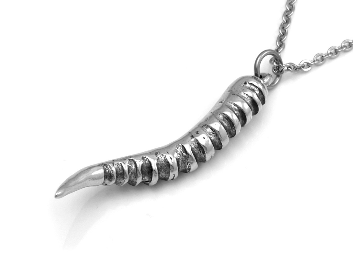 Bläsbock Horn Halsband, Antilop Smycke i Tenn