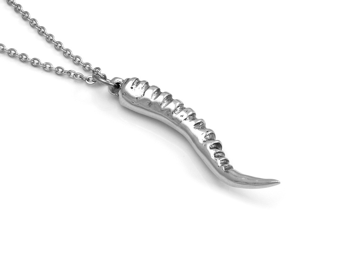 Bläsbock Horn Halsband, Antilop Smycke i Tenn - 4