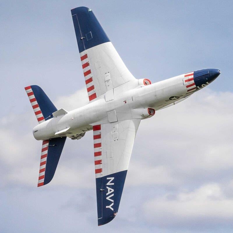 Hangar 9 Hawk/T-45 140-160N ARF with Retract Set - 10