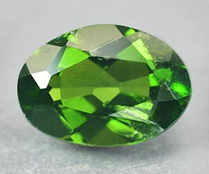 Gema suelta de diópsido de cromo natural de corte ovalado de alta calidad de 0,71 ct