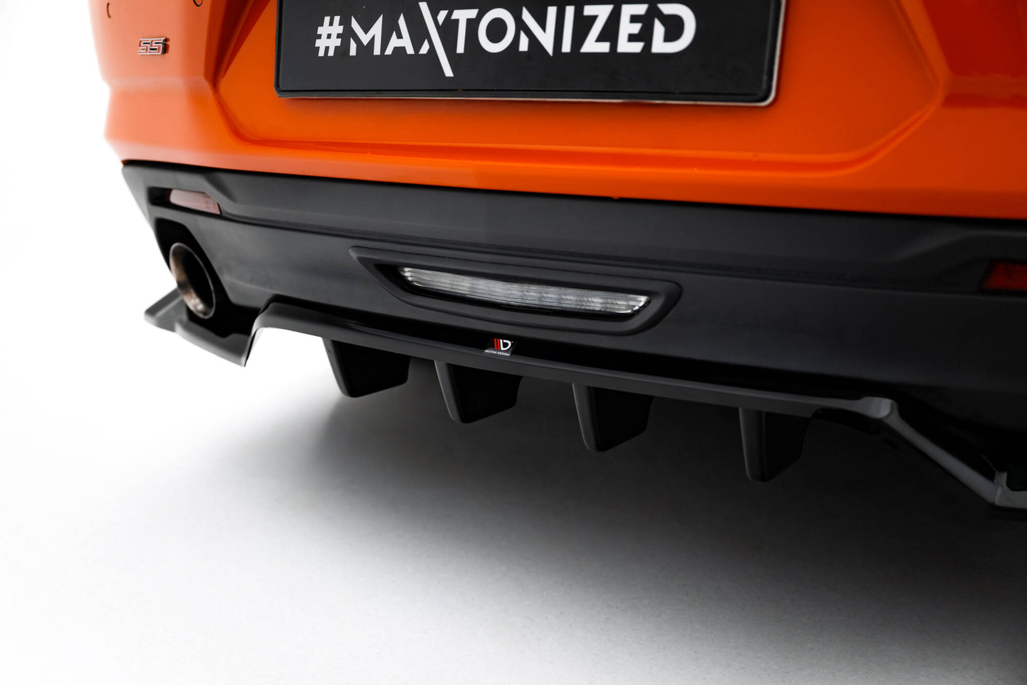 Maxton - Rear Splitter (with vertical bars) Chevrolet Camaro SS Mk6 Facelift - 2