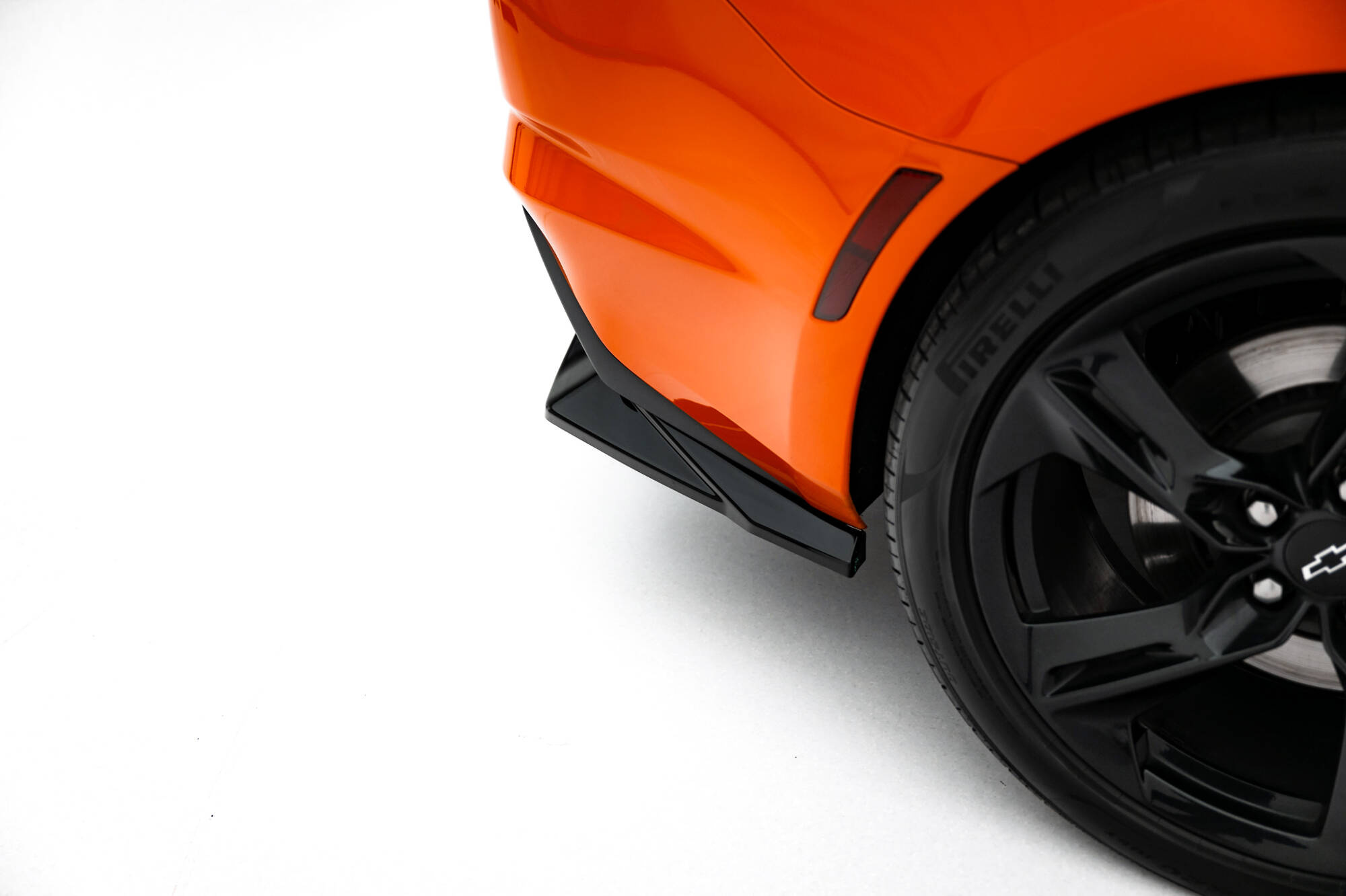 Maxton - Rear Splitter (with vertical bars) Chevrolet Camaro SS Mk6 Facelift - 3