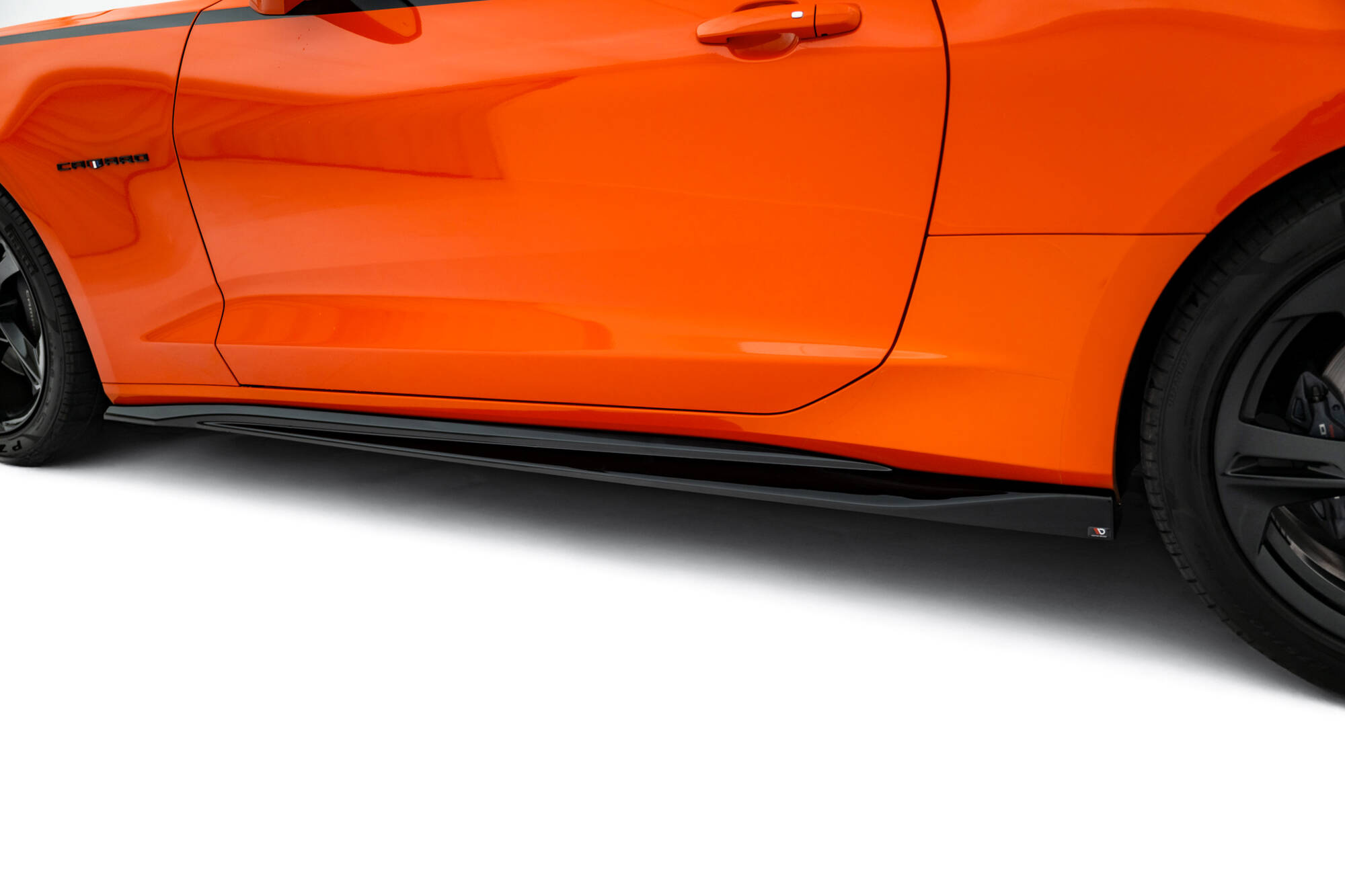 Maxton - Side Skirts Diffusers V.2 Chevrolet Camaro SS Mk6 Facelift - 3