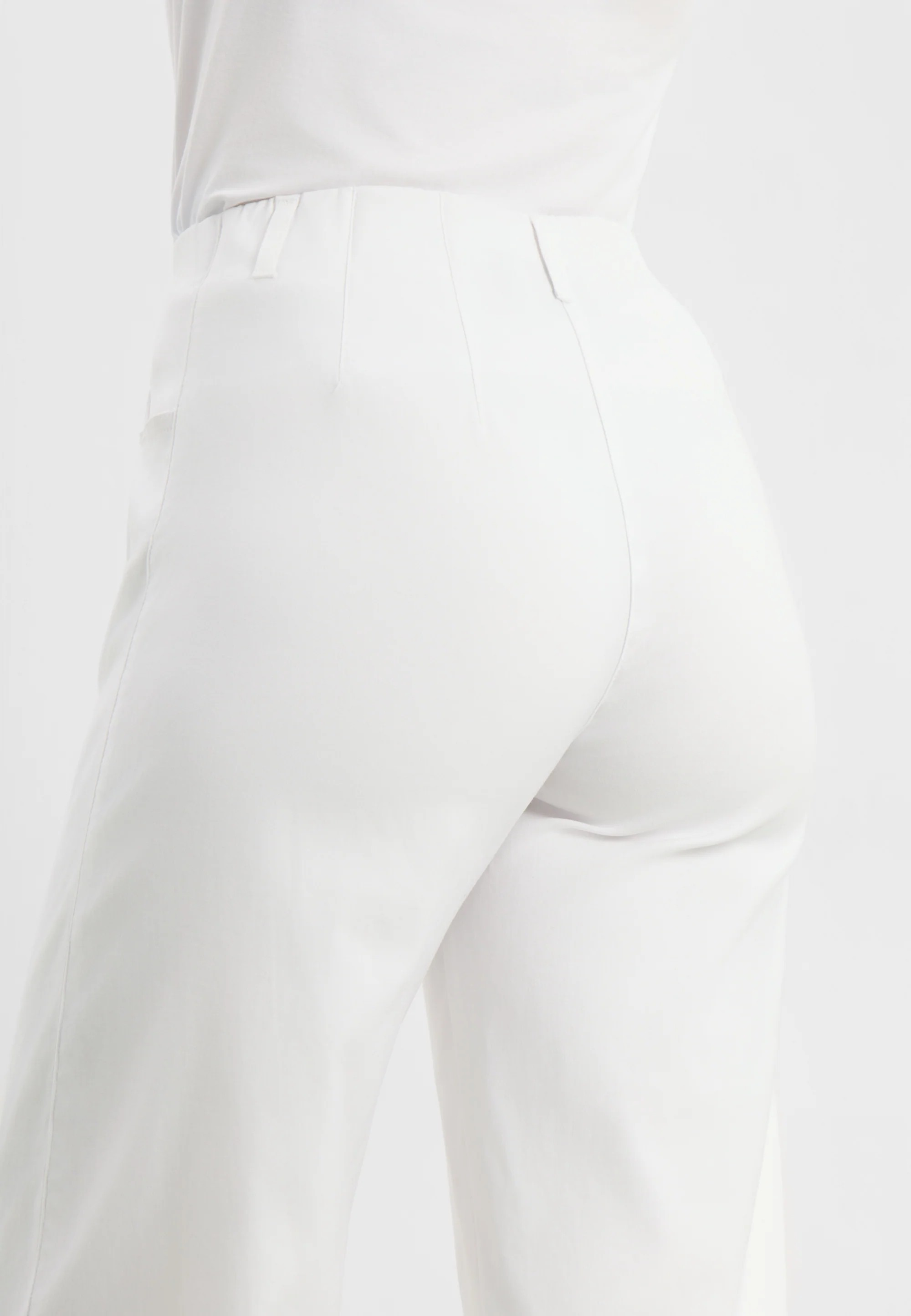 Donna Loose Crop - White - LauRie - 3