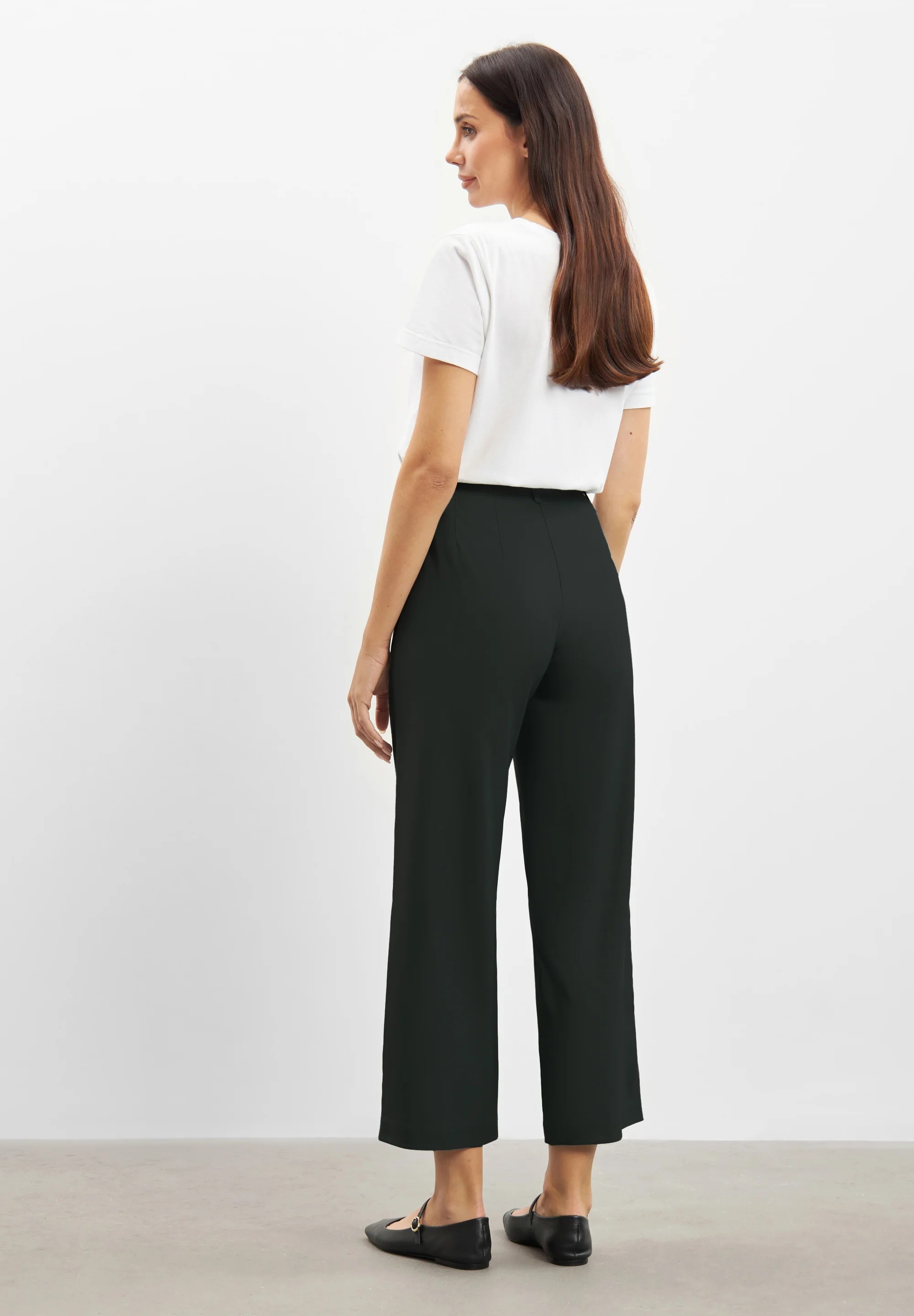 Donna Loose Crop - Black - LauRie