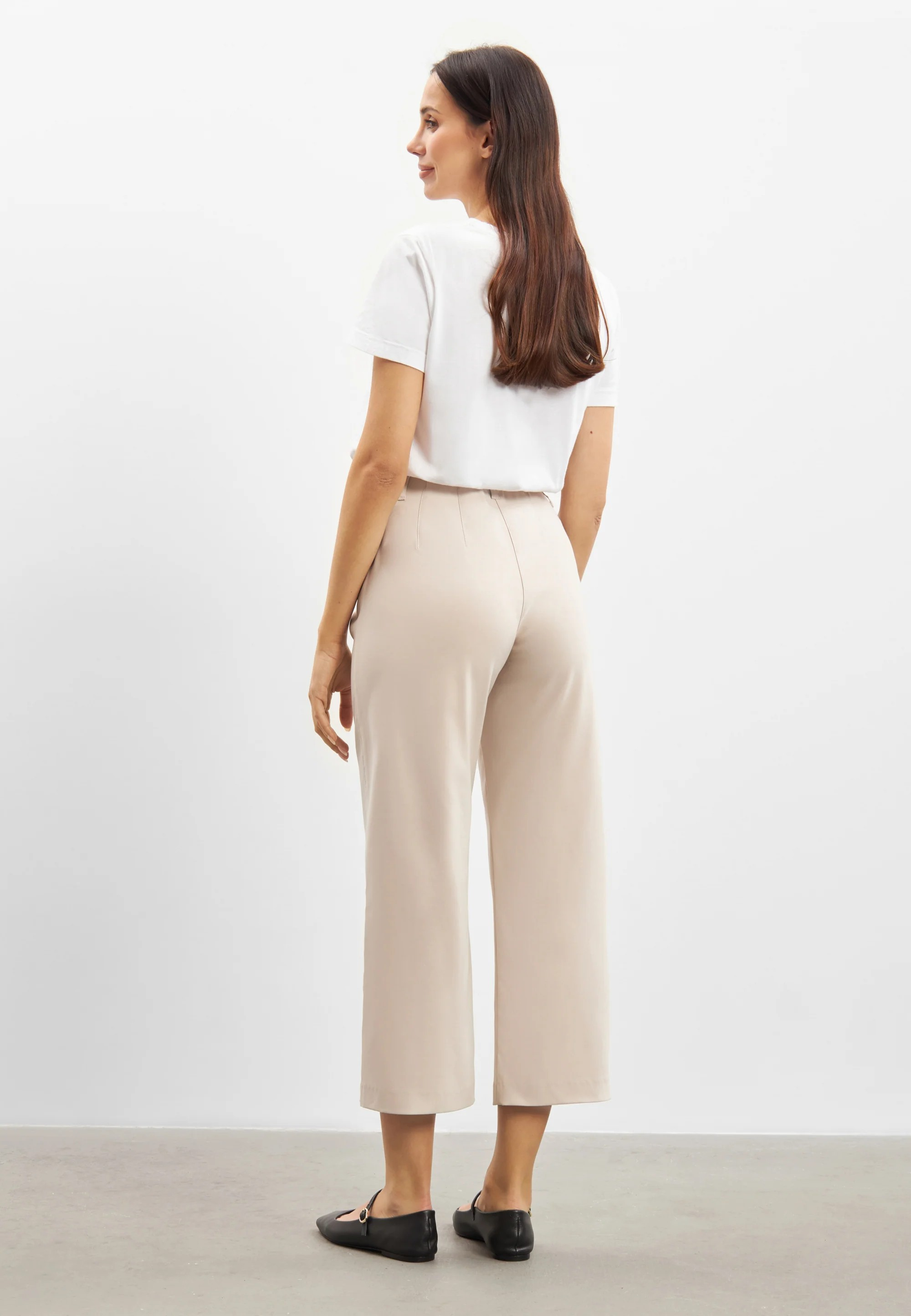 Donna Loose Crop - Grey Sand - LauRie