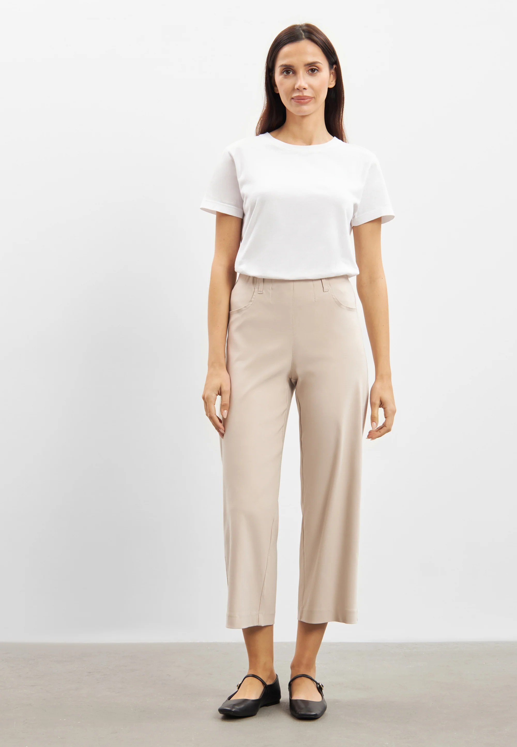 Donna Loose Crop - Grey Sand - LauRie