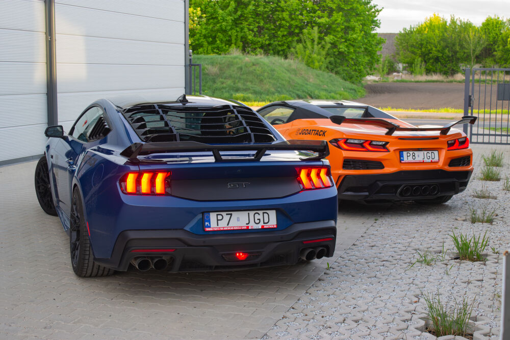 Bakrute Louvers - Gloss Black (MUSTANG 24-25 Fastback) - 4