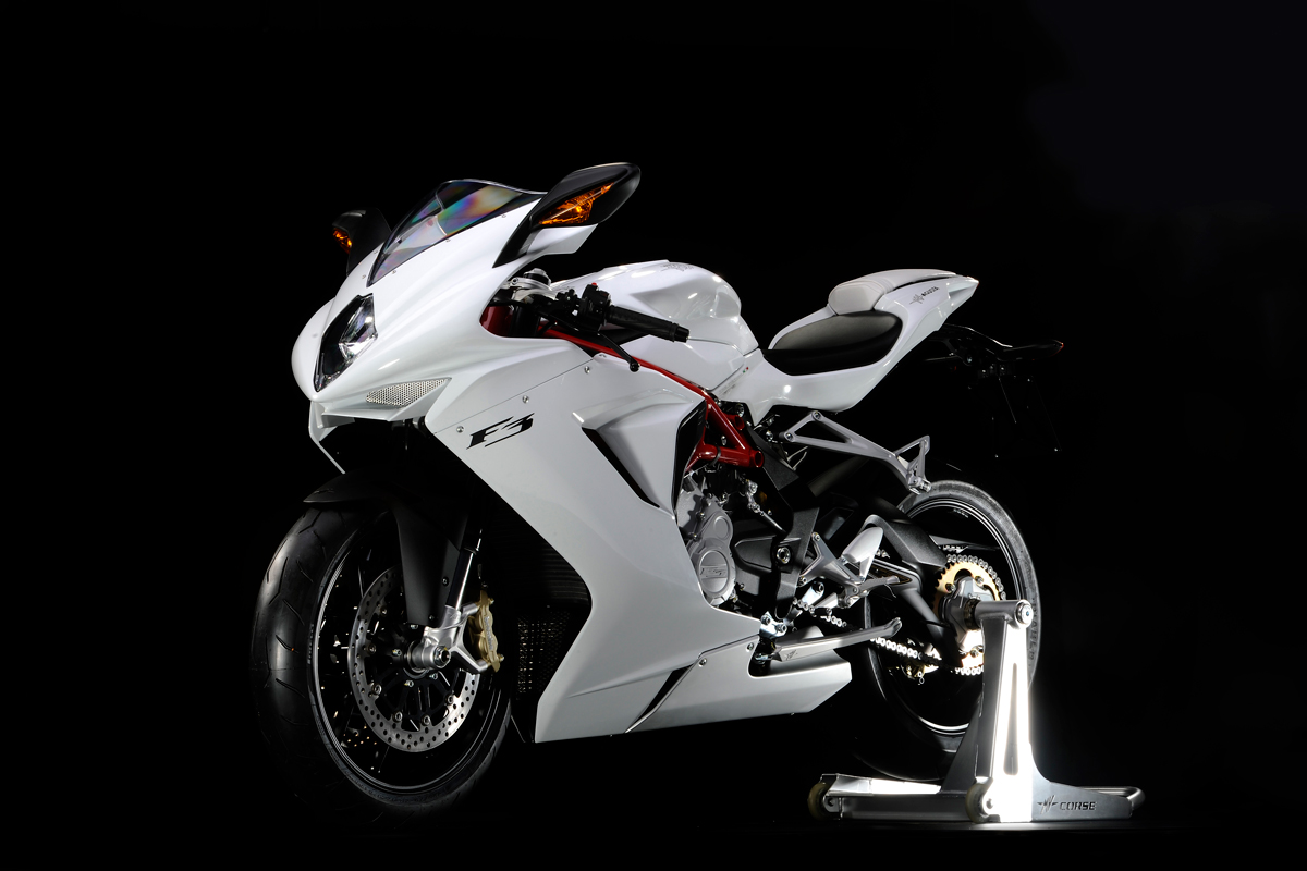 May 2025: Supermotors and classical MV Agusta!