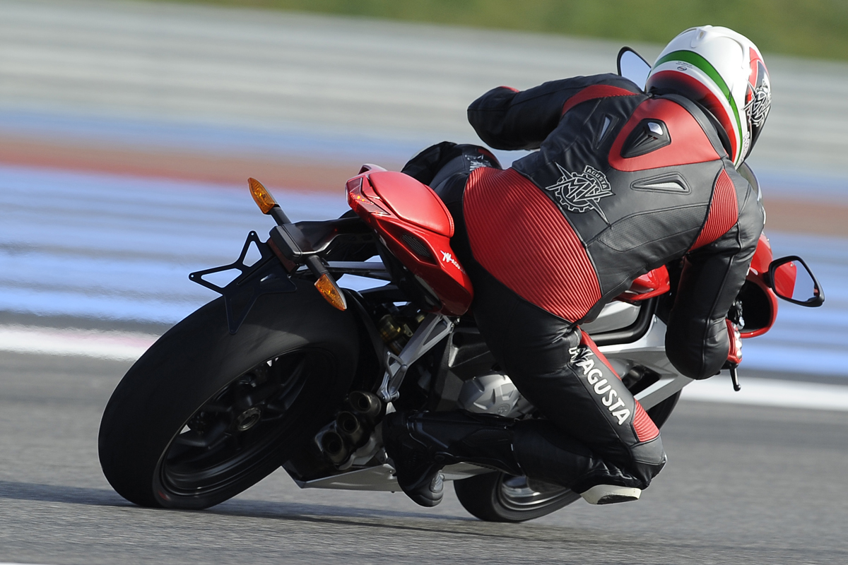 Maj 2025: Supermotors och klassiska MV Agusta! - 5