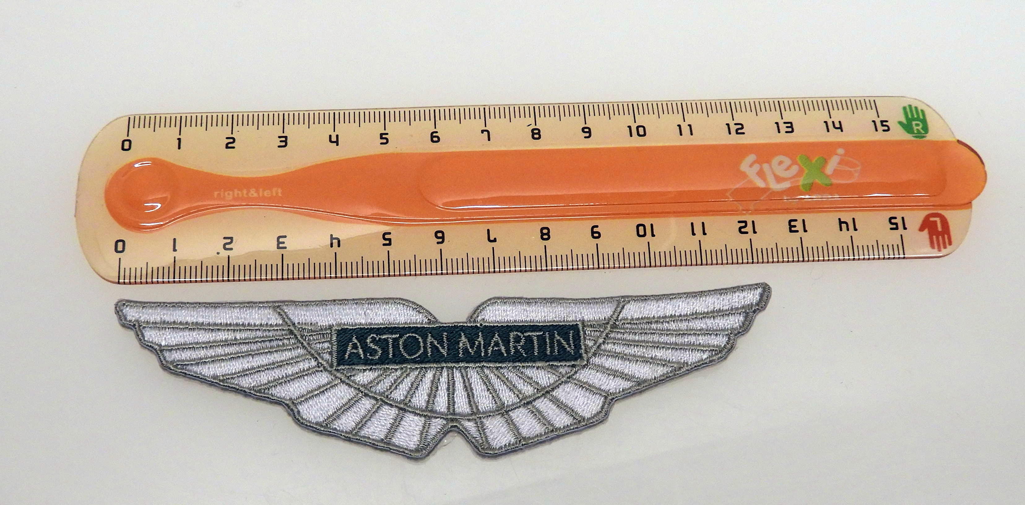 Broderat Aston Martin märke 12,1 cm