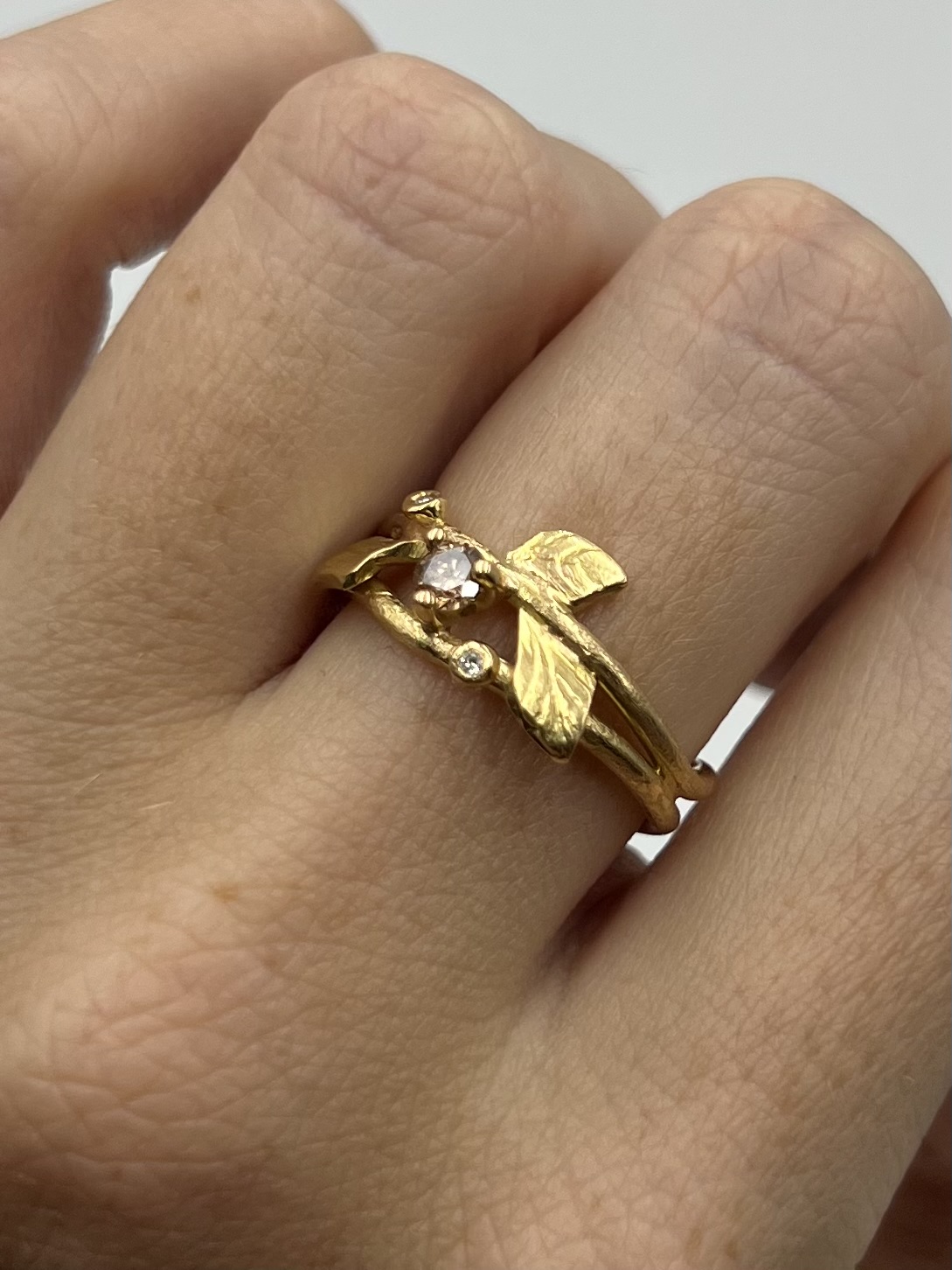 Ring Growing Strong handgjord guld 18 karat 